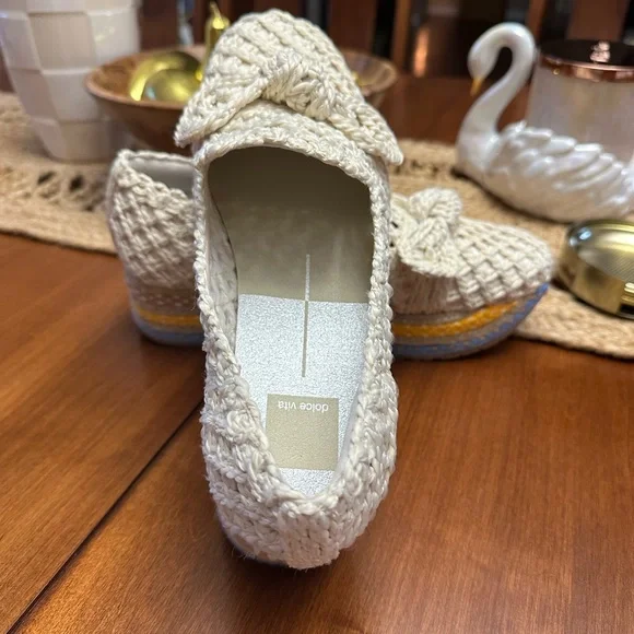 Shoes / Espadrilles - Picture 2 of 4